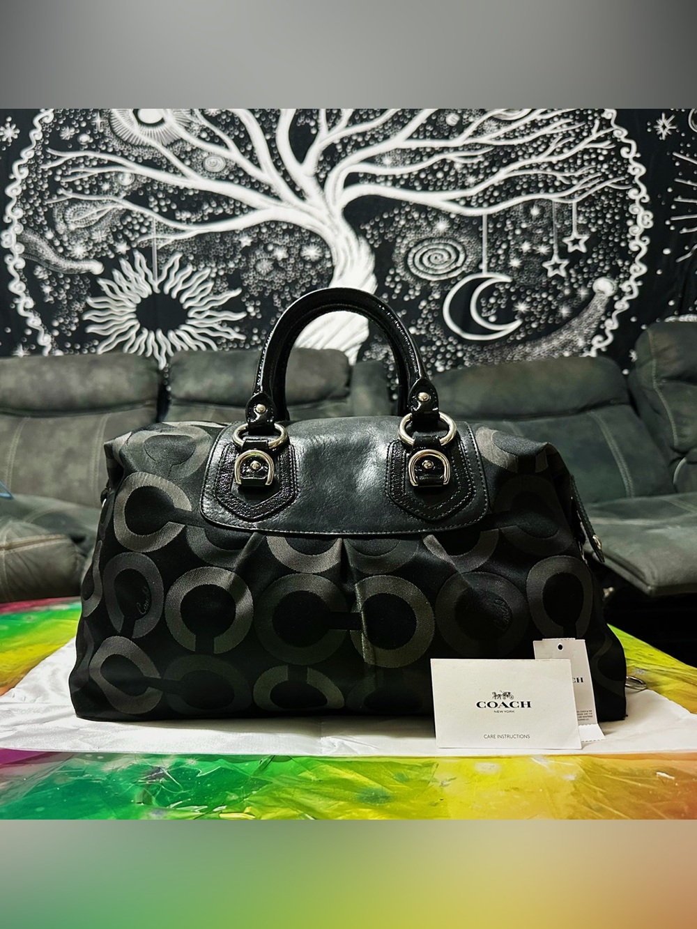 Vintage Coach soho shoulder Bag Black Signature Satchel with Green Cherry Charm - Picture 11 of 17